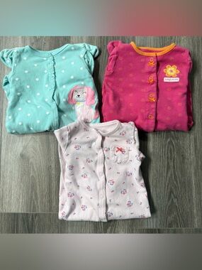 Carters Lot of 3 Sleeper Rompers Size 9 mos Footies Snap up Baby
